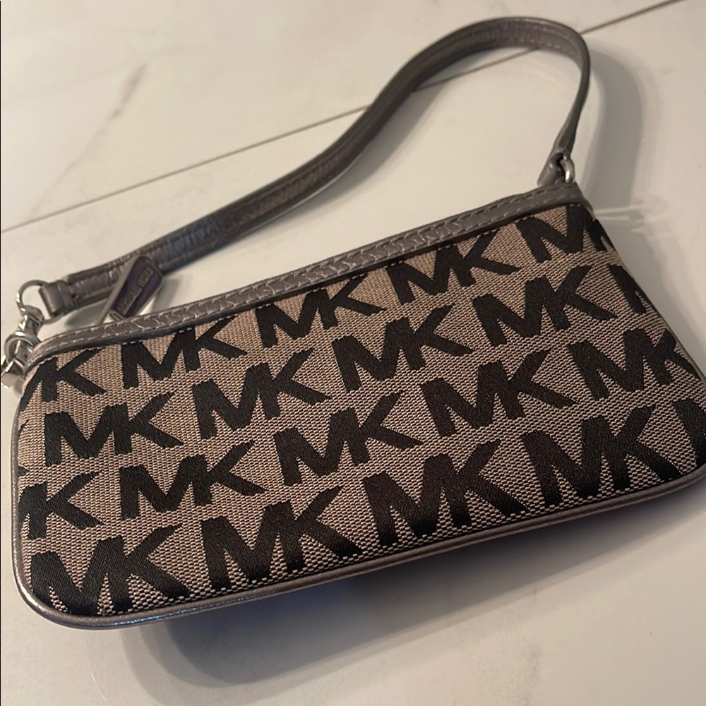 Michael Kors Black and Tan Wristlet